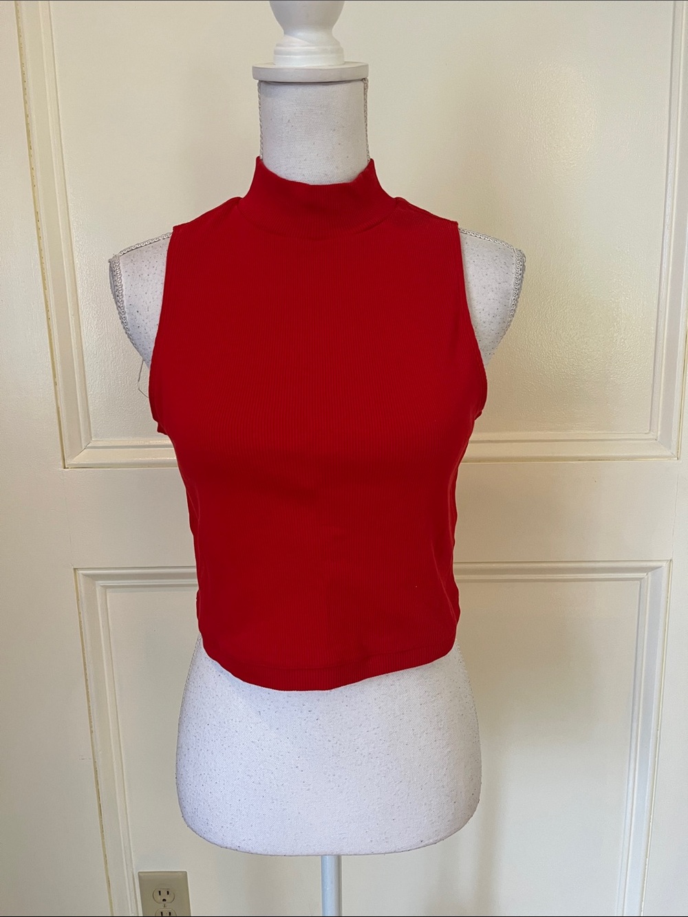 Everlane Bright Red Mock Neck Sleeveless Crop Tank